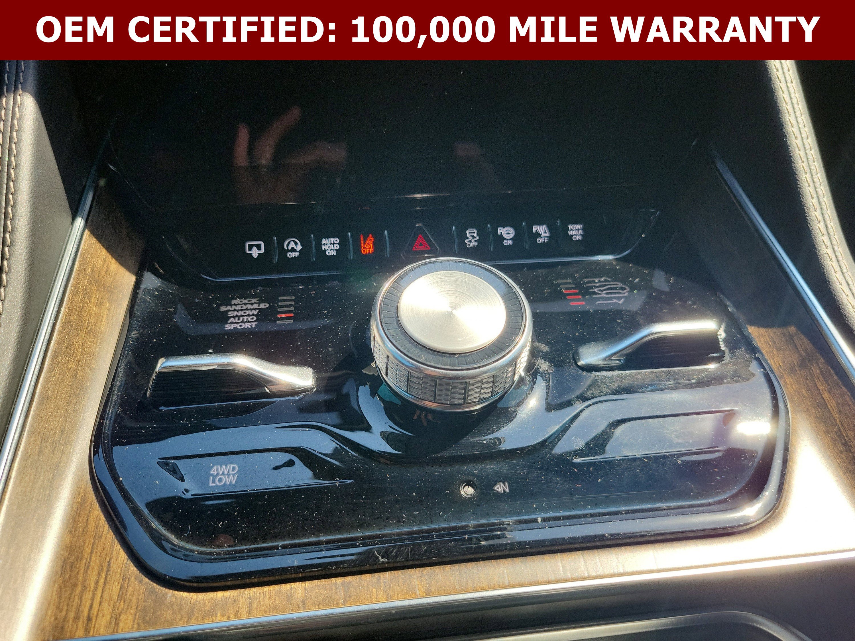Used 2024 Jeep Grand Wagoneer Series I AWD/4WD image 29