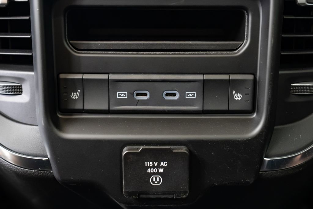 New 2026 RAM 3500 Laramie AWD/4WD image 9