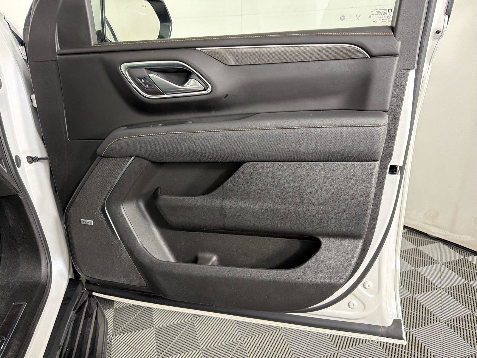 Used 2023 GMC Yukon XL AT4 w/ LPO, Floor Liner Package AWD/4WD image 12