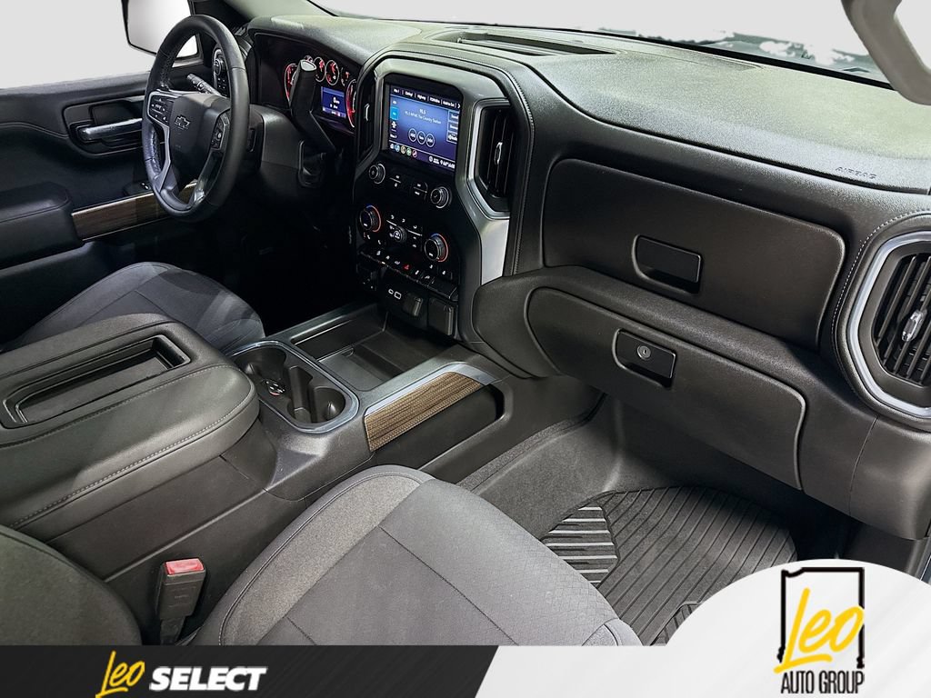 Used 2020 Chevrolet Silverado 1500 RST AWD/4WD image 32