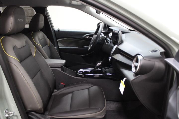 New 2026 Chevrolet Trax ACTIV w/ Driver Confidence Package FWD image 23