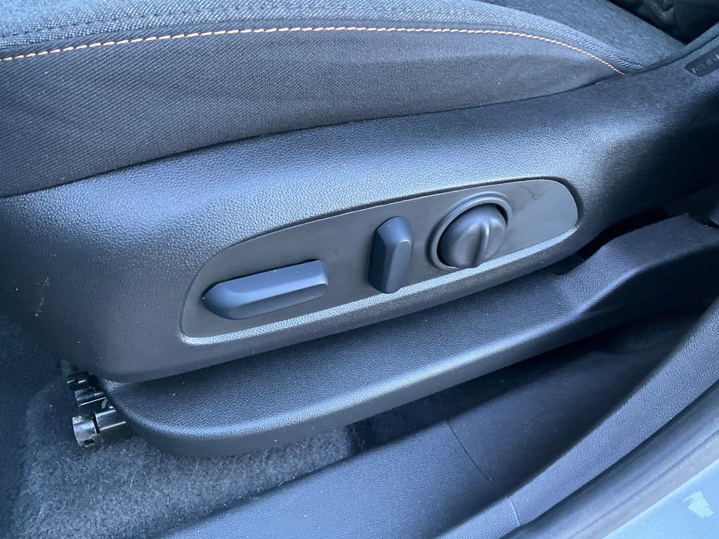 Used 2023 Chevrolet Equinox LT image 19