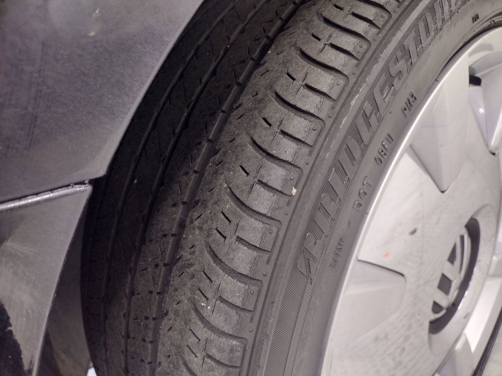 Used 2013 Volkswagen Beetle 2.5 Fender FWD image 8