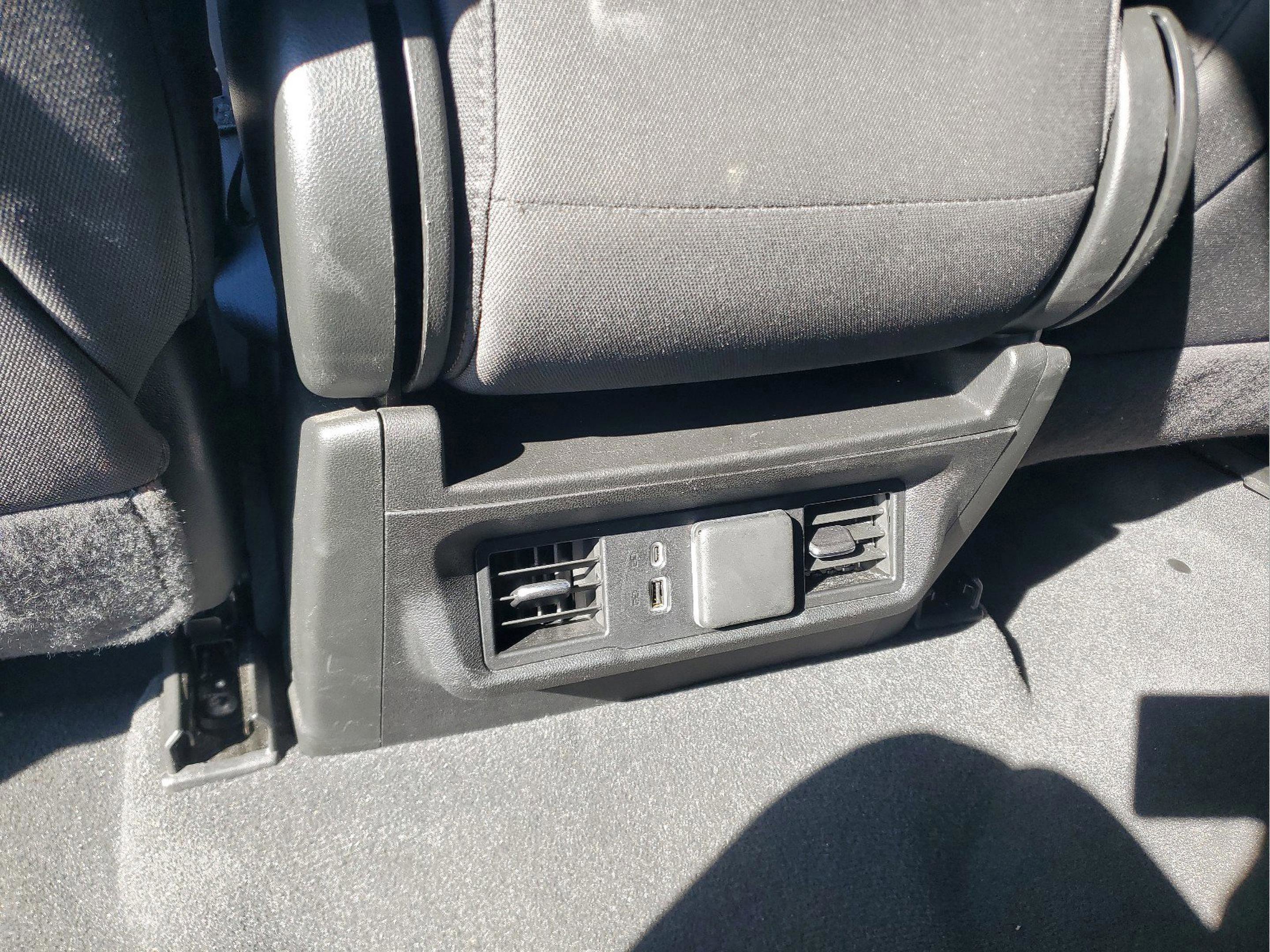 Used 2025 Chevrolet Silverado 1500 LT AWD/4WD image 12
