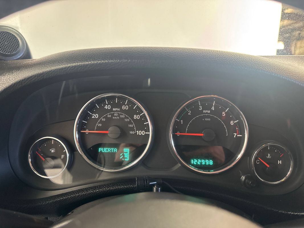 Used 2013 Jeep Wrangler Unlimited Sport AWD/4WD image 13