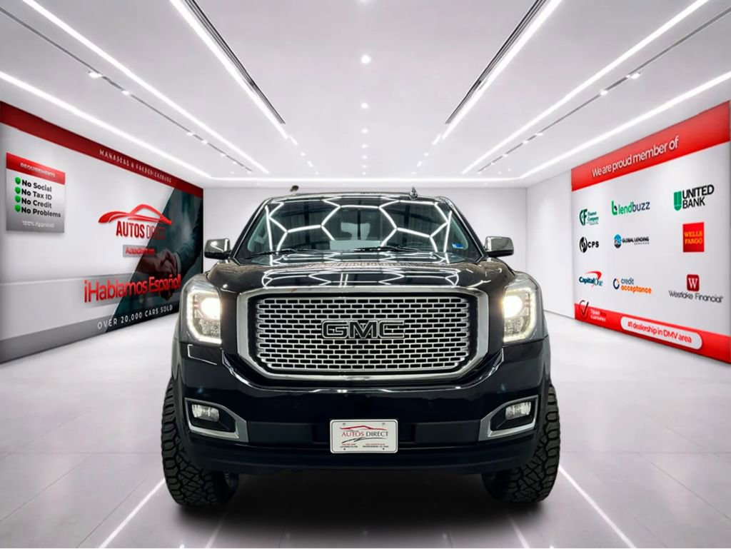 Used 2019 GMC Yukon Denali w/ Denali Ultimate Black Edition image 3