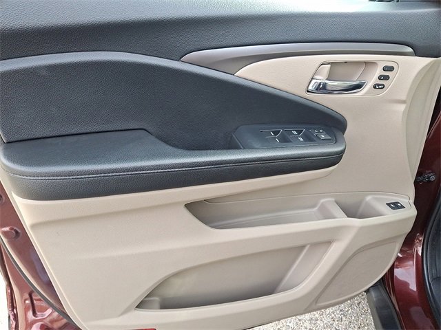 Used 2022 Honda Pilot Special Edition image 12