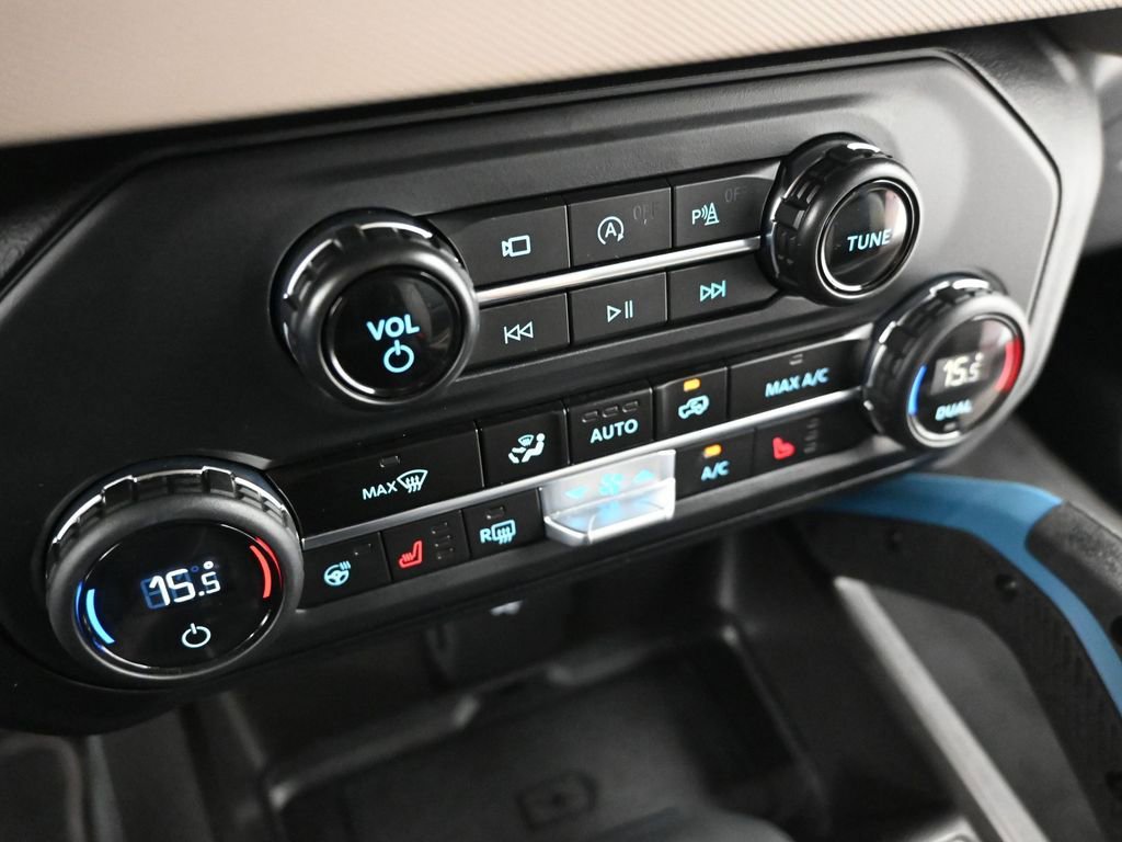 Used 2023 Ford Bronco Wildtrak image 16