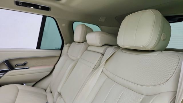 Used 2024 Land Rover Range Rover SE AWD/4WD image 28