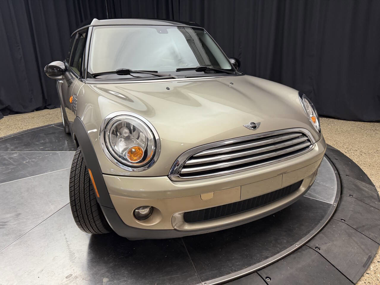Used 2009 MINI Cooper Clubman Hardtop image 10