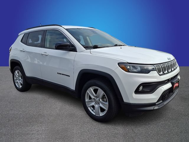 Used 2022 Jeep Compass Latitude AWD/4WD image 3