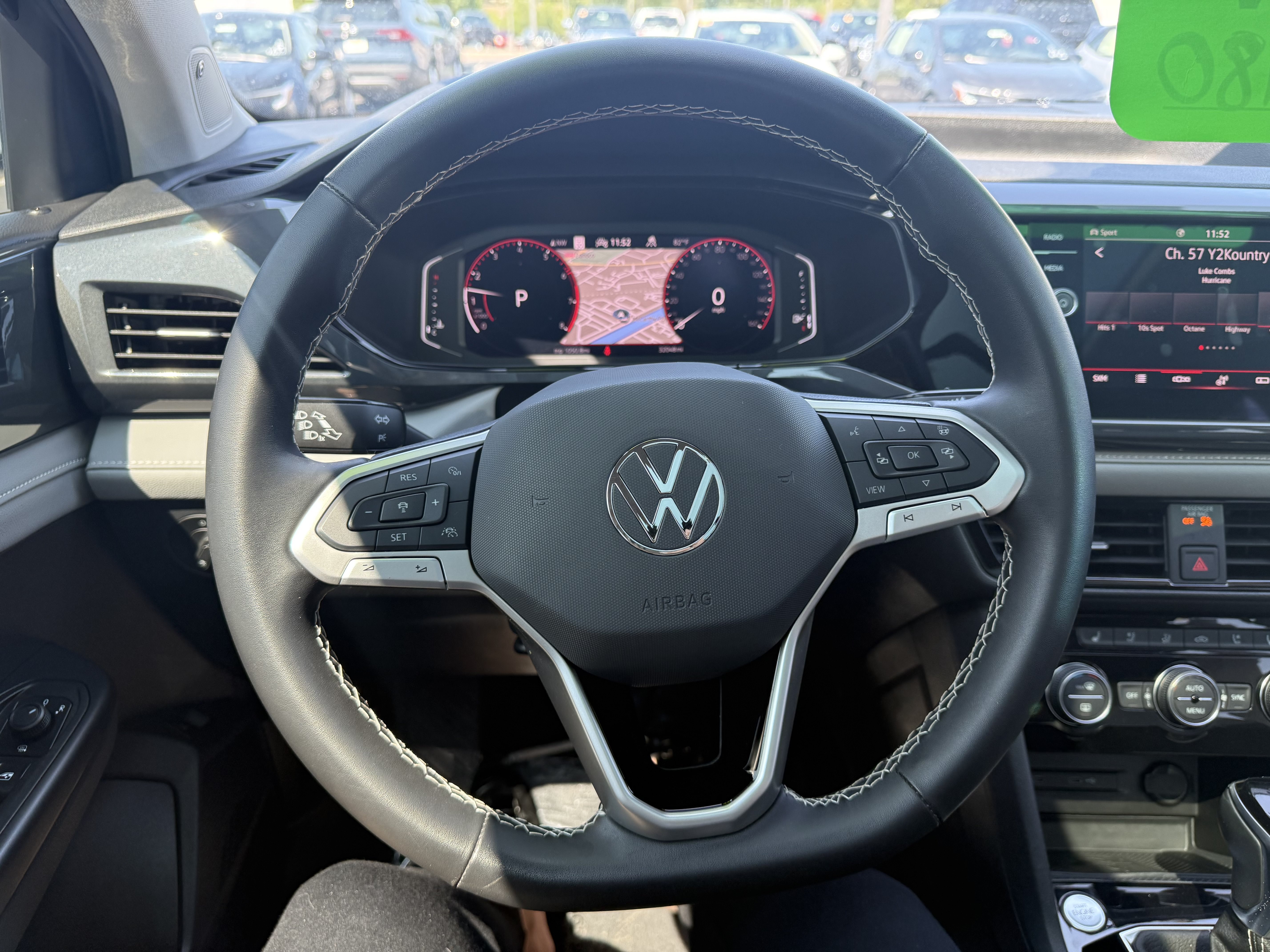 Used 2024 Volkswagen Taos SEL AWD/4WD image 8