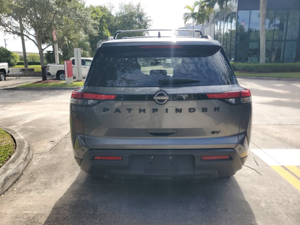 Certified 2022 Nissan Pathfinder SV w/ SV Black Package FWD image 5