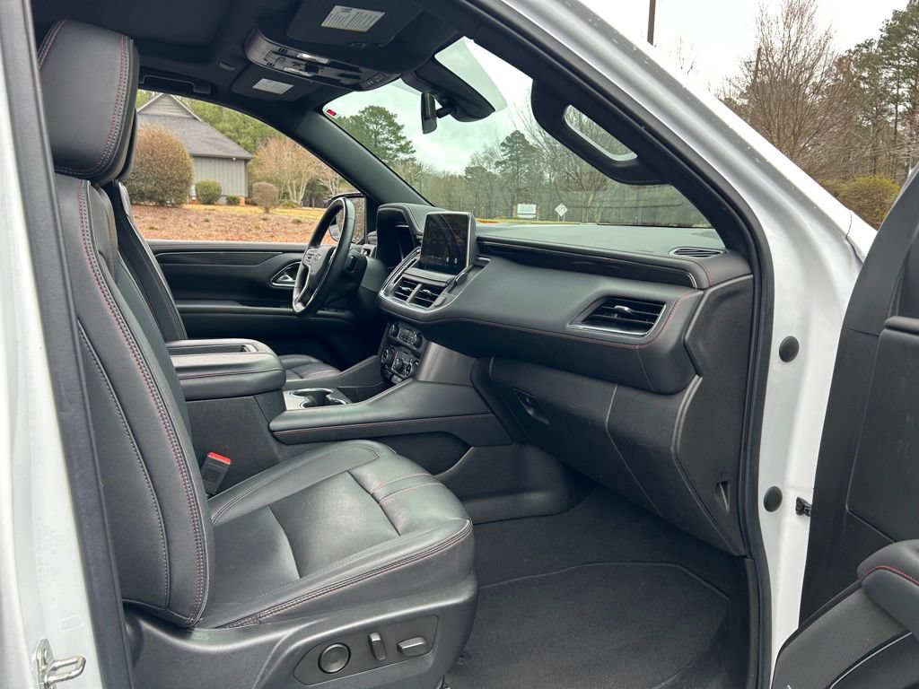 Used 2022 Chevrolet Suburban RST w/ Luxury Package AWD/4WD image 44