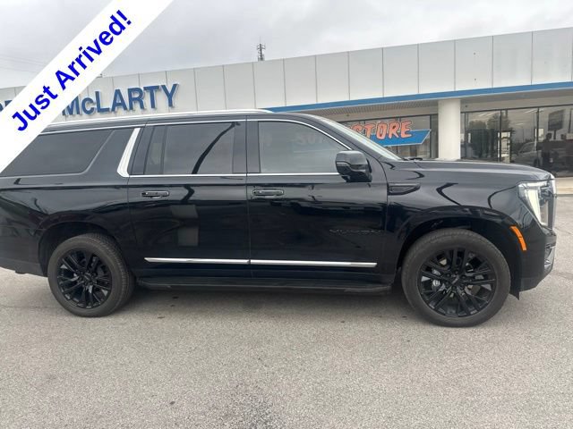 Used 2025 GMC Yukon XL Elevation w/ LPO, Yukon Black Package AWD/4WD image 2