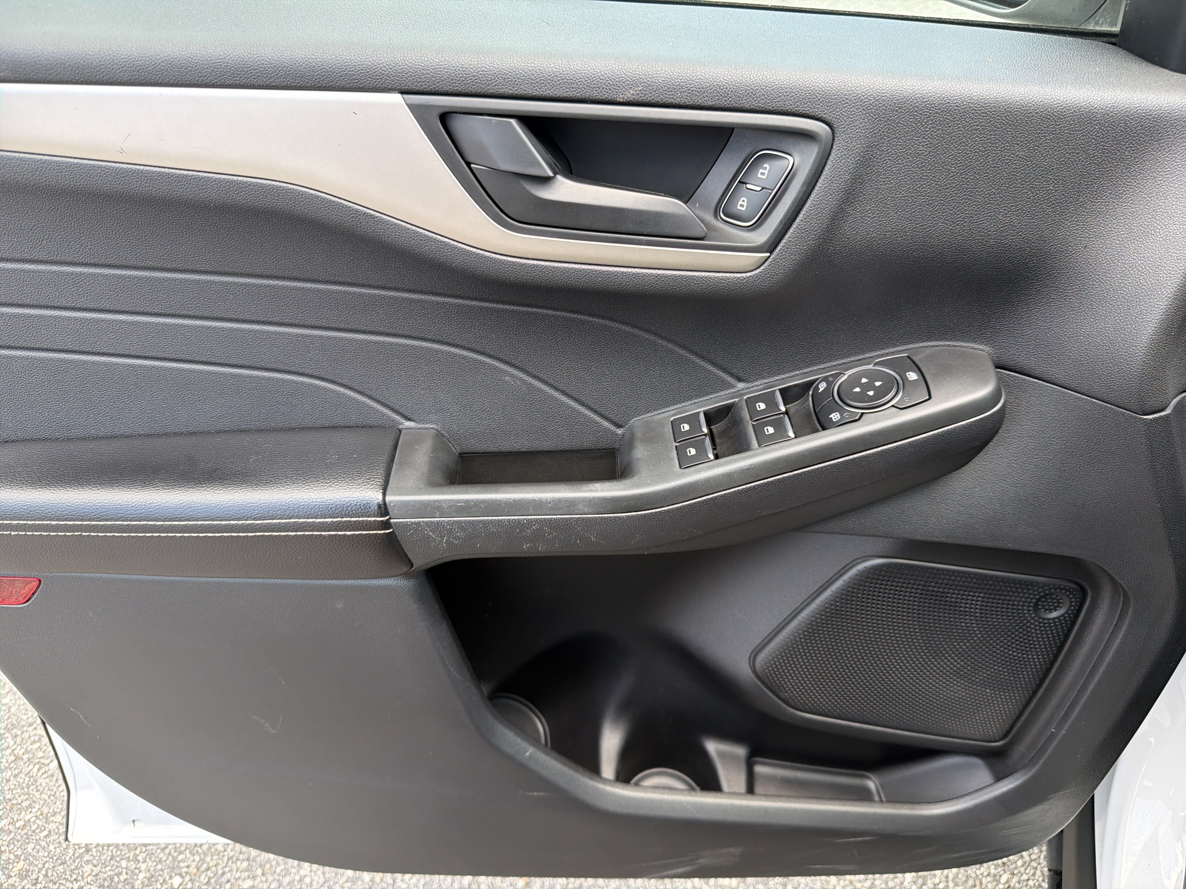 Used 2022 Ford Escape S FWD image 19