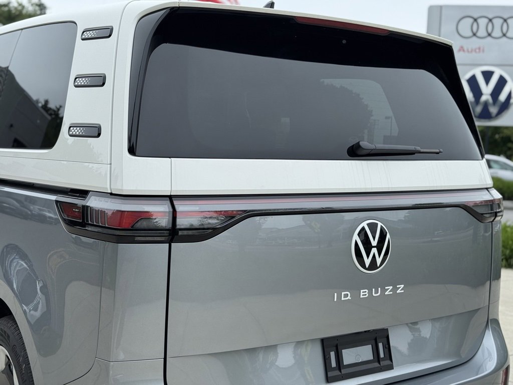 New 2025 Volkswagen ID. Buzz Pro S Plus image 17