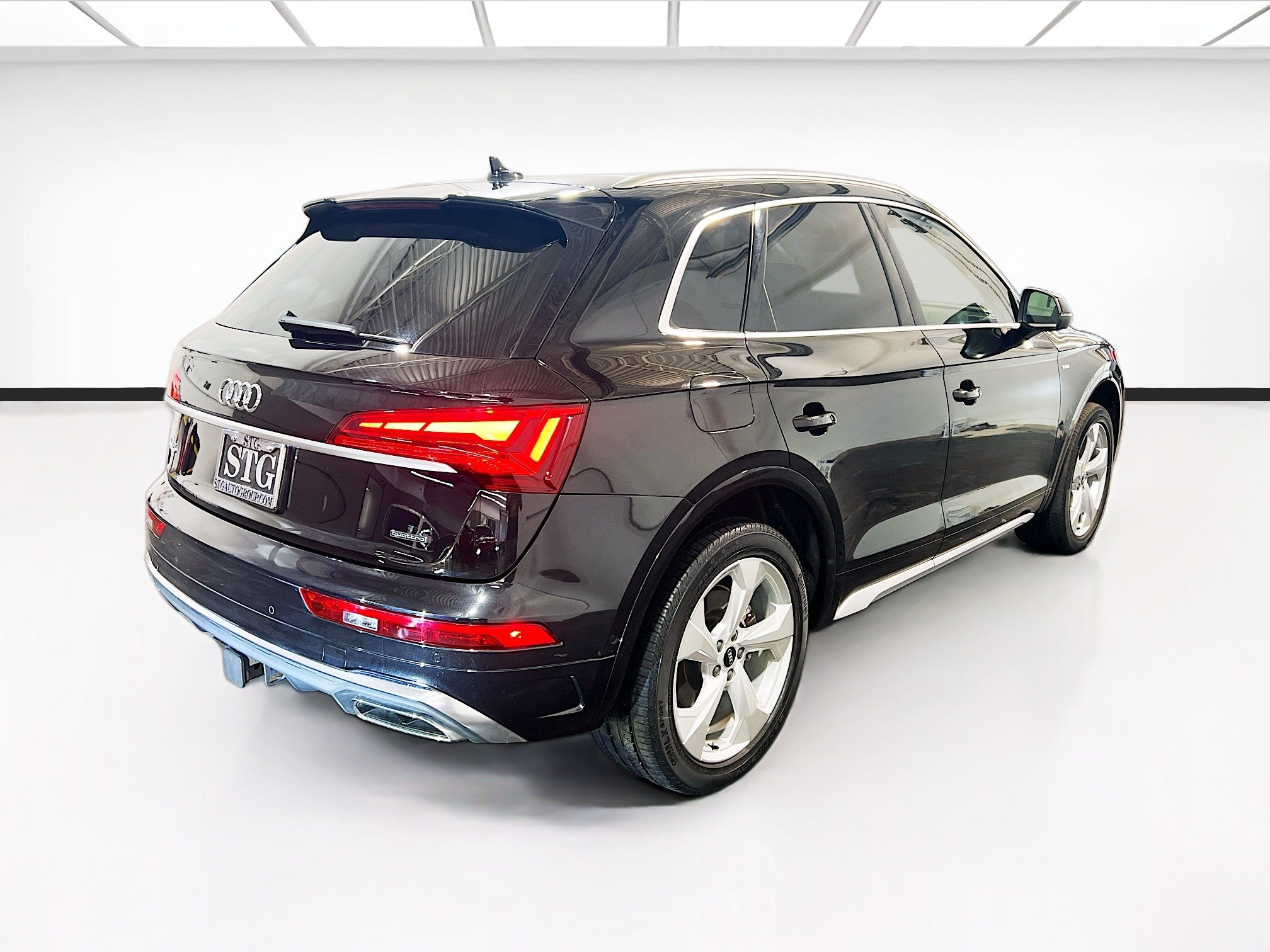 Used 2023 Audi Q5 2.0T Prestige AWD/4WD image 4
