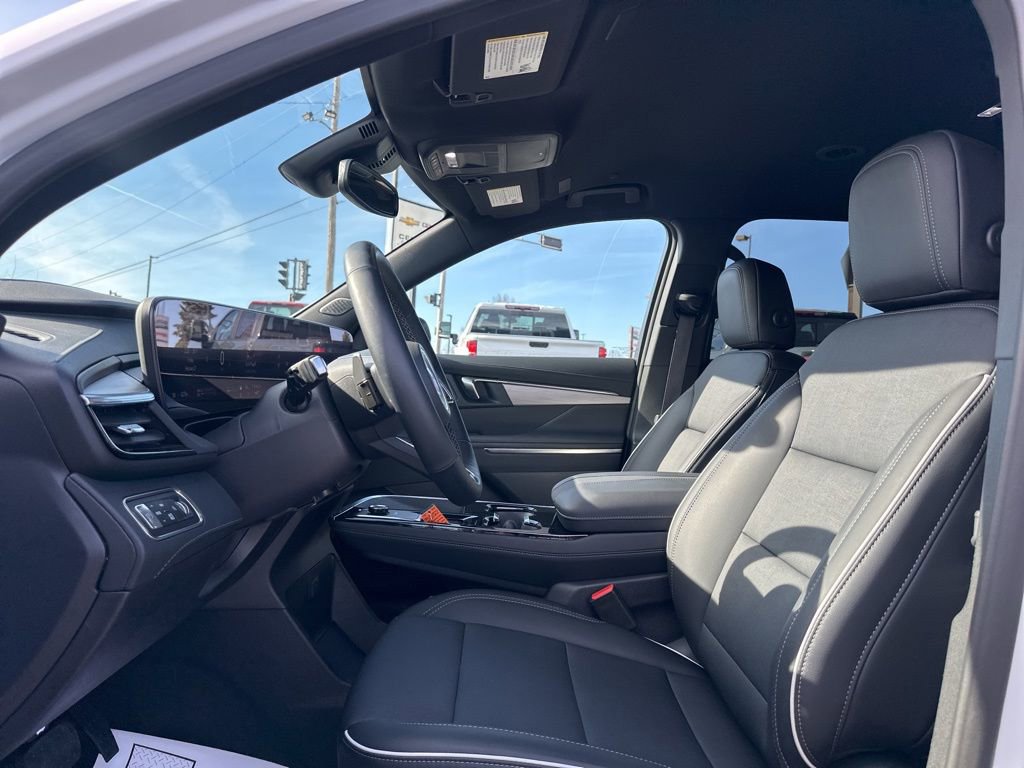 Used 2025 Buick Enclave Preferred image 16