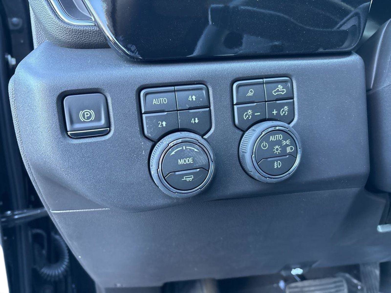 New 2026 Chevrolet Silverado 1500 LT Trail Boss w/ LT Trail Boss Premium Package AWD/4WD image 11
