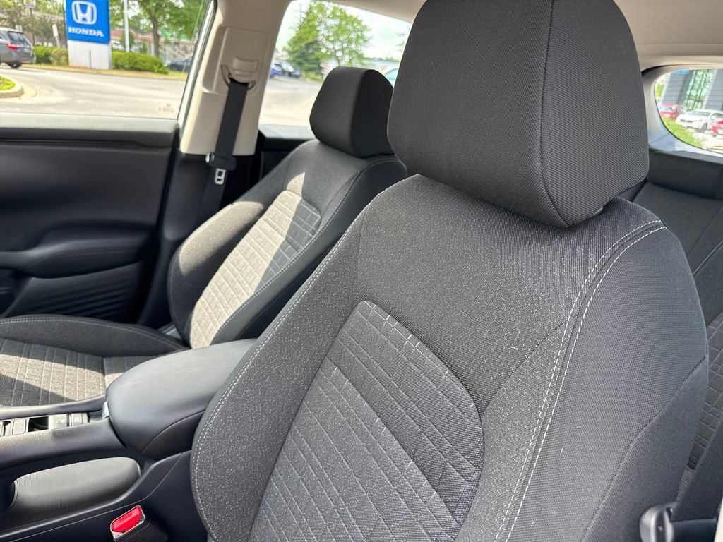 Certified 2025 Honda HR-V LX image 12