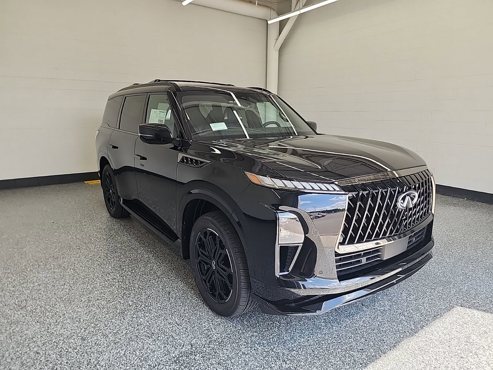 New 2026 INFINITI QX80 4WD image 8