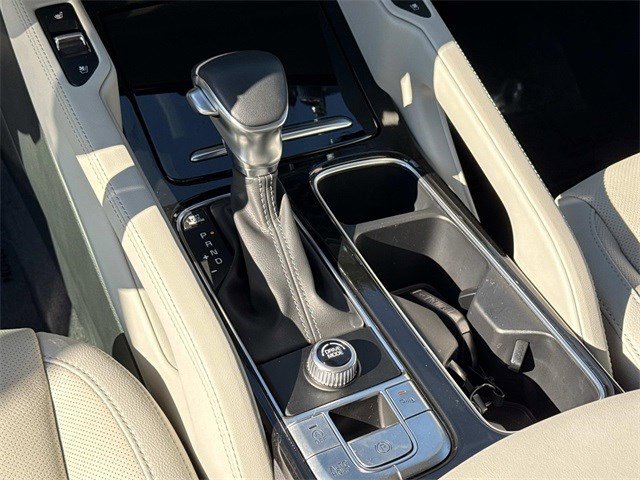 Used 2023 Kia Telluride EX w/ EX Captain's Chair Package image 23