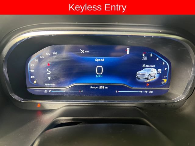 Used 2024 Chevrolet Tahoe Z71 w/ Luxury Package AWD/4WD image 17