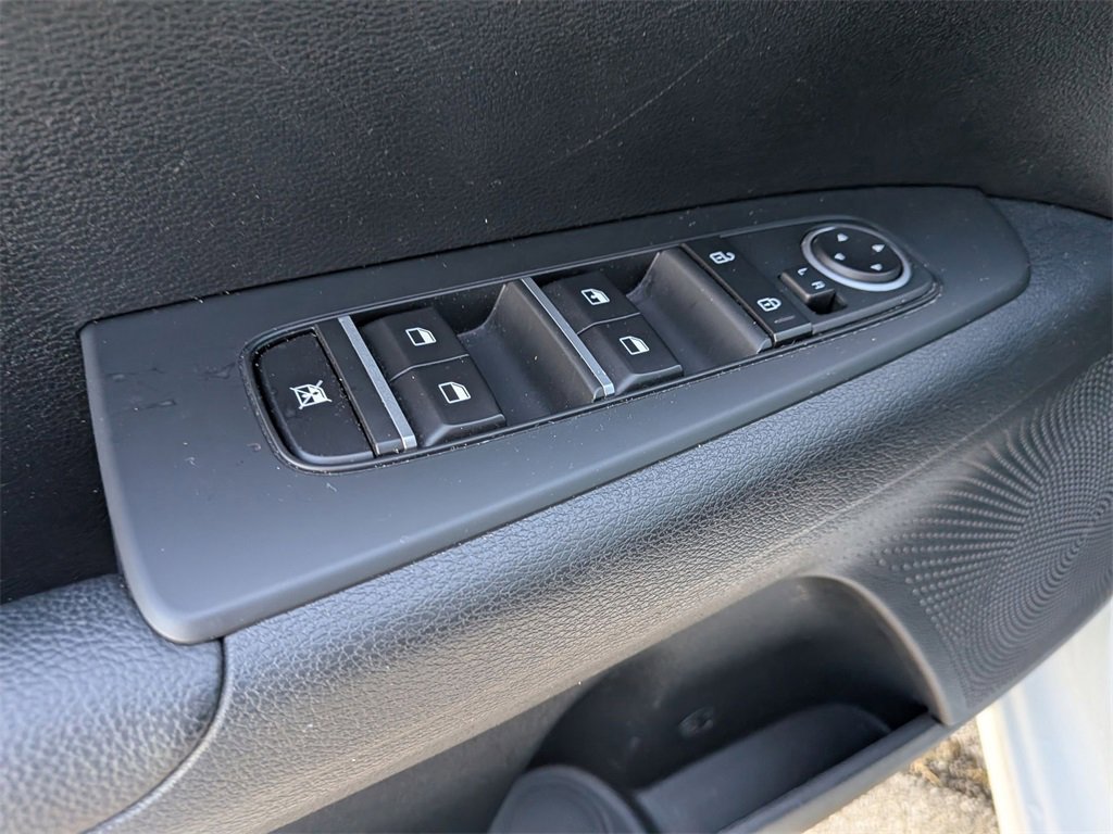 Used 2024 Kia Forte LXS image 13