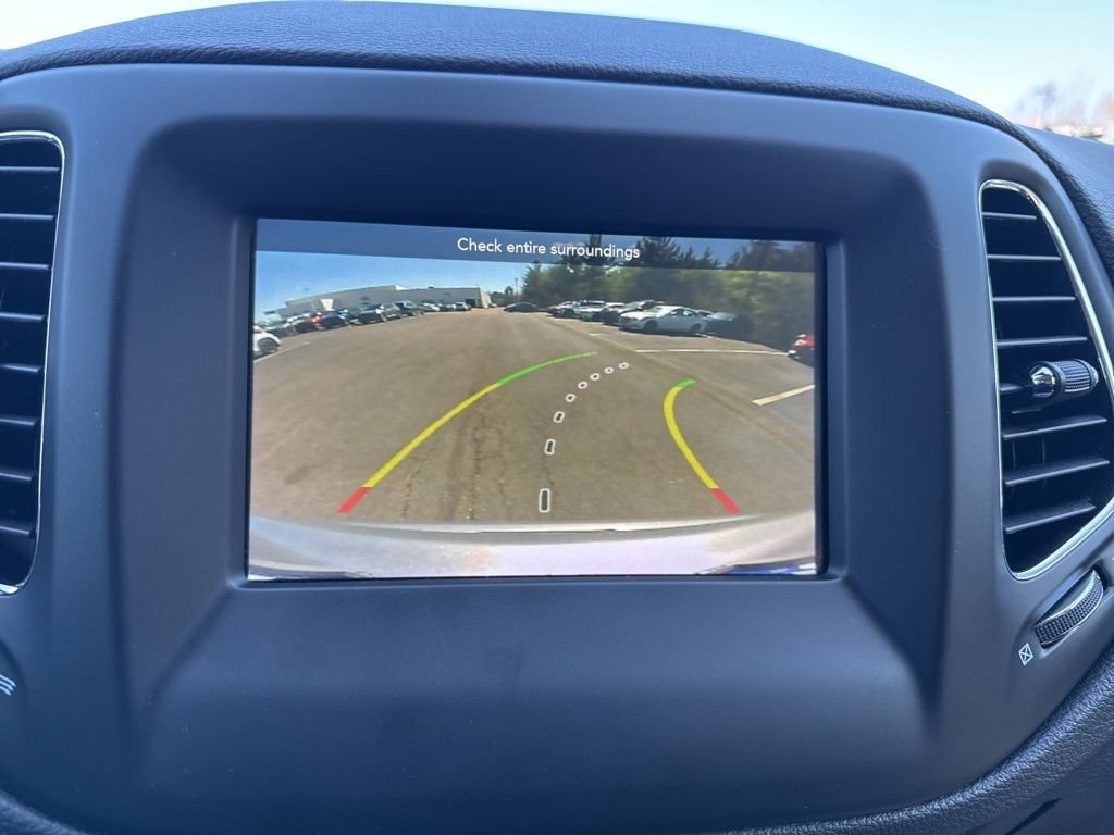 Used 2020 Jeep Compass Latitude w/ Cold Weather Group image 25