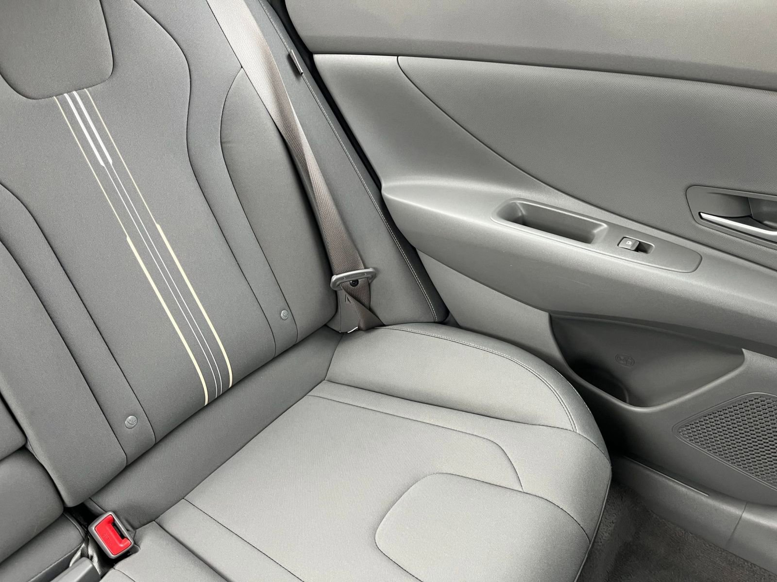 Used 2025 Hyundai Elantra SEL image 37