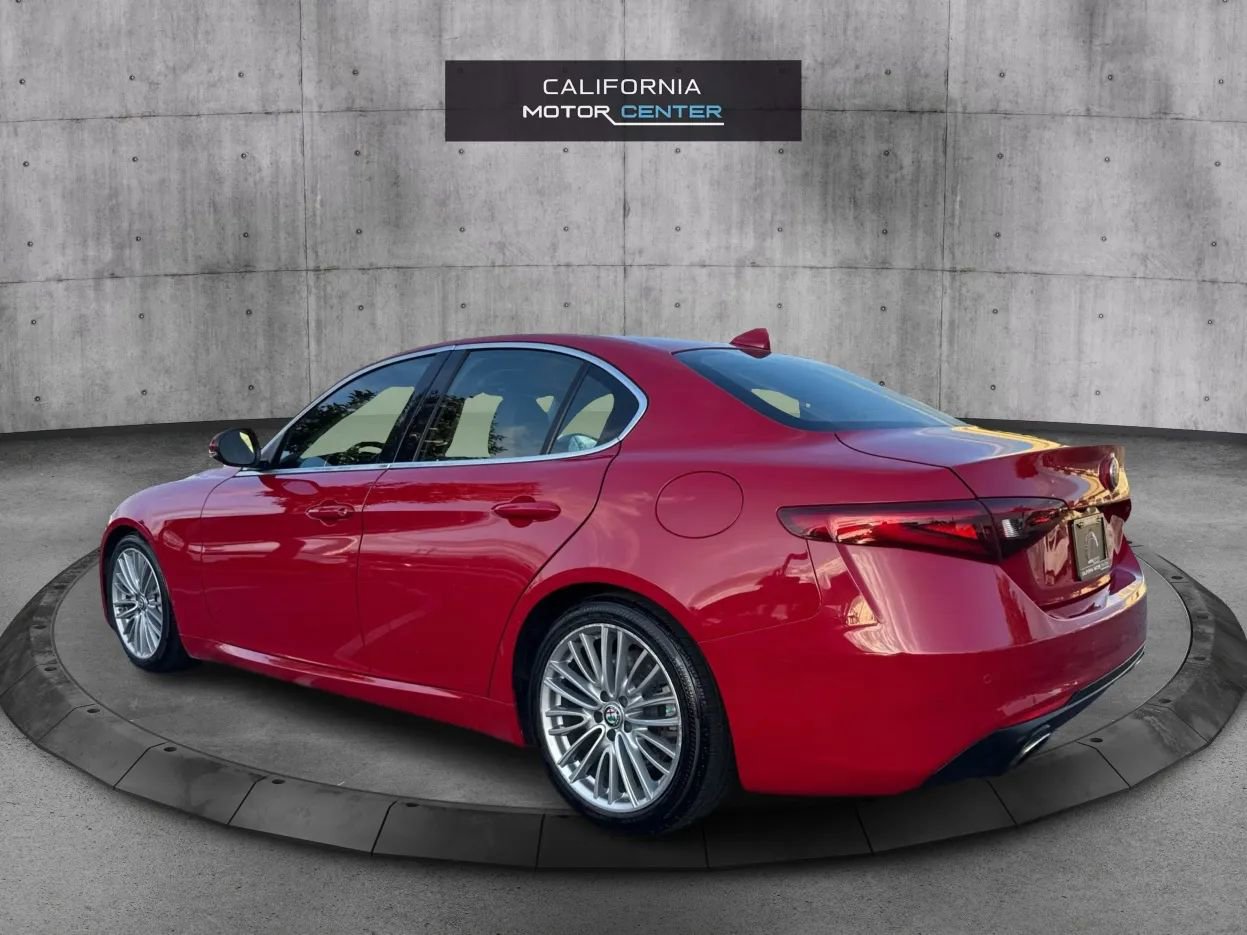 Used 2017 Alfa Romeo Giulia Ti w/ TI Lusso Light Wood Package RWD image 7