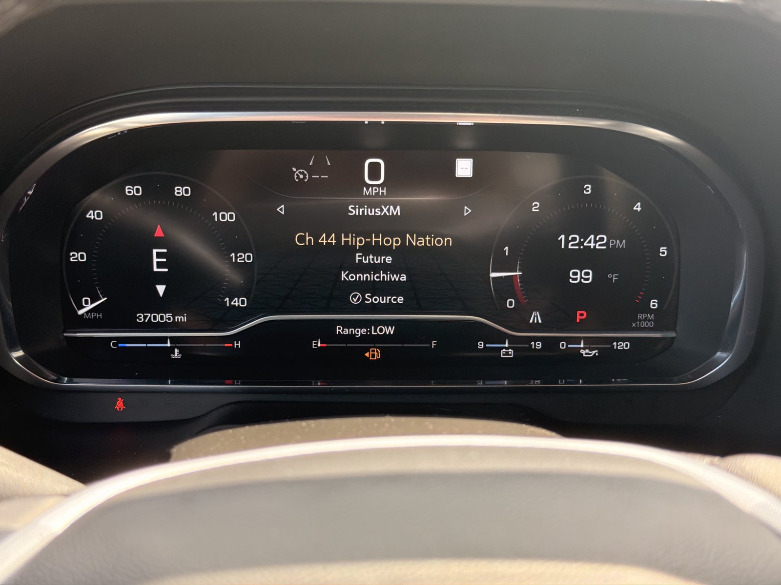 Used 2023 GMC Yukon SLT RWD image 13