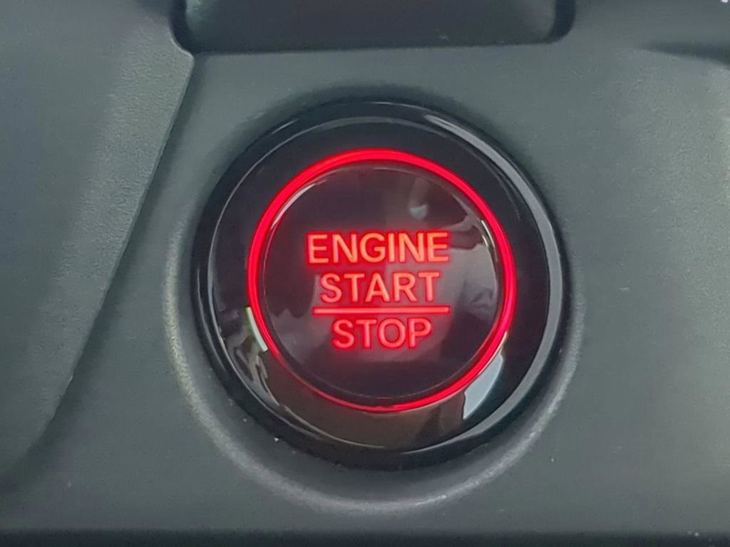 Certified 2025 Honda Pilot EX-L image 27