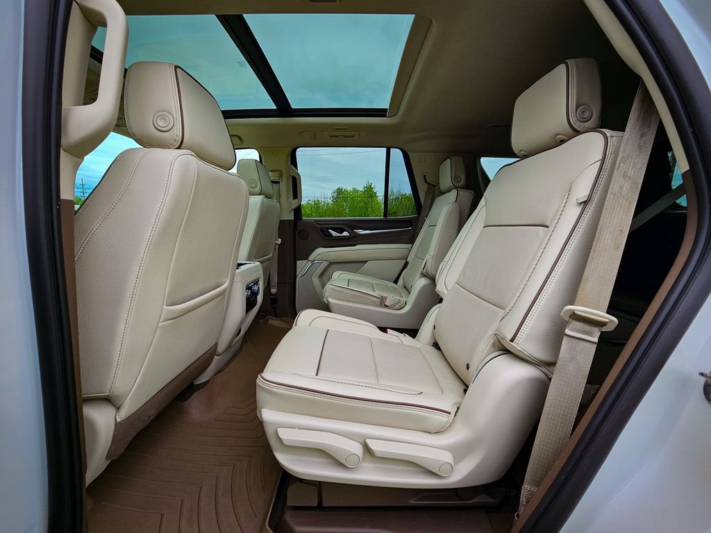 Used 2023 GMC Yukon Denali AWD/4WD image 31