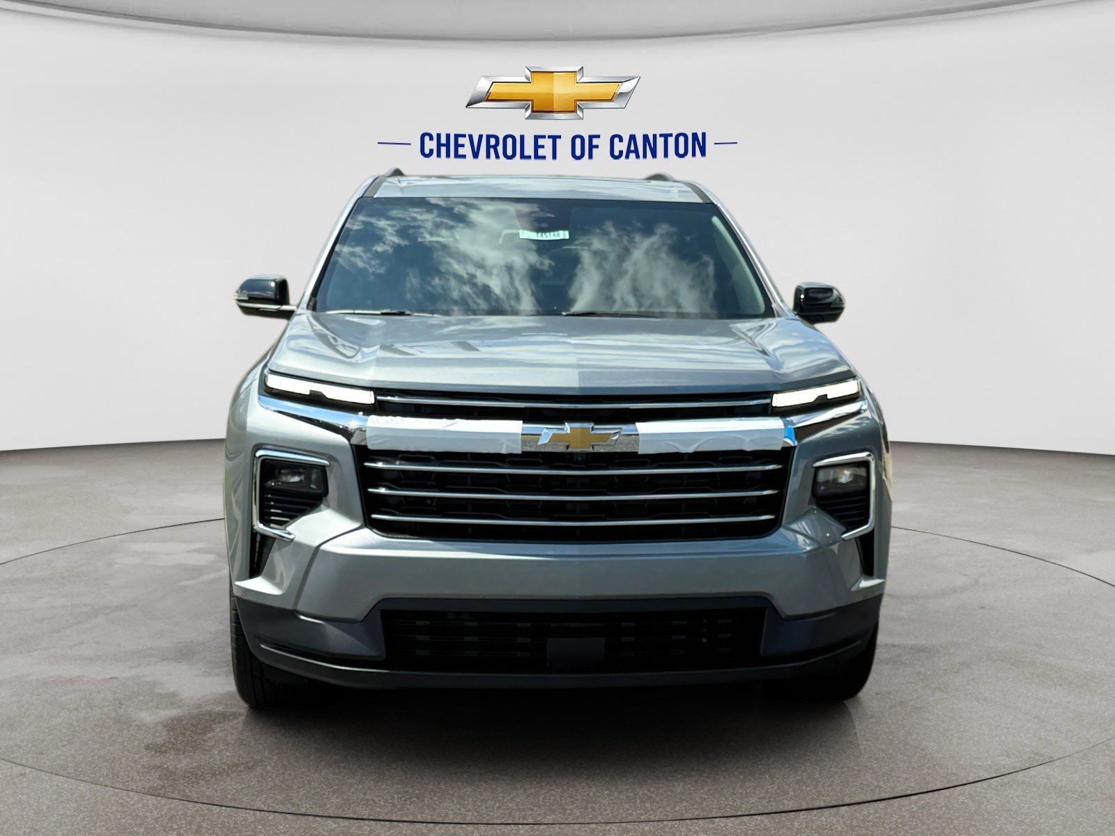New 2027 Chevrolet Traverse LT w/ Sun and Wheel Package FWD image 2