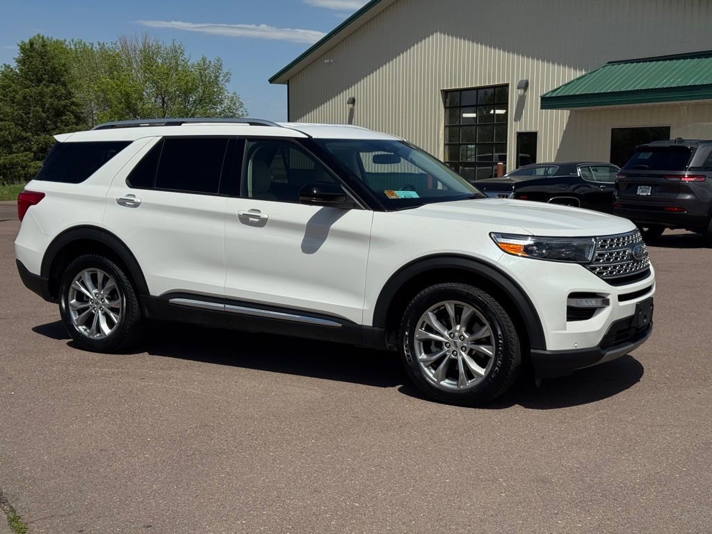 Used 2021 Ford Explorer Limited w/ Equipment Group 301A AWD/4WD image 7
