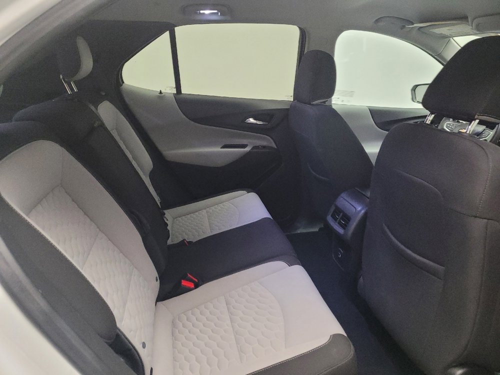 Used 2020 Chevrolet Equinox LS FWD image 19