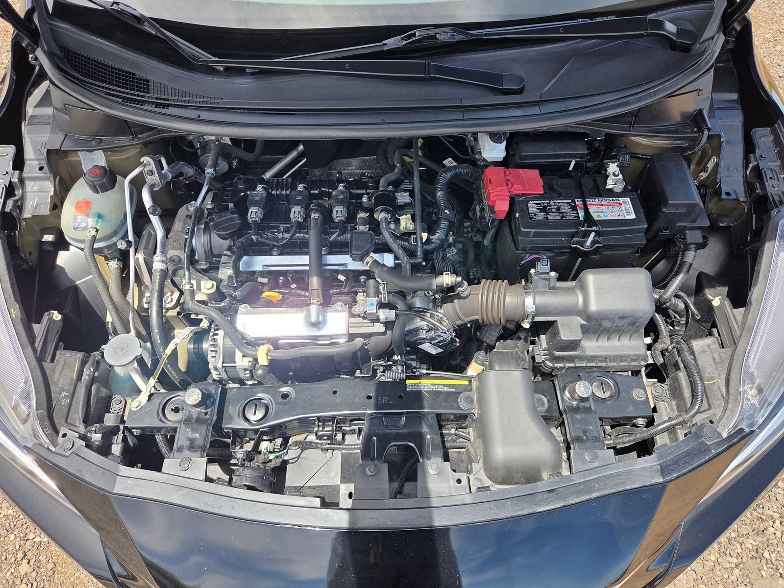 Used 2022 Nissan Versa S FWD image 26