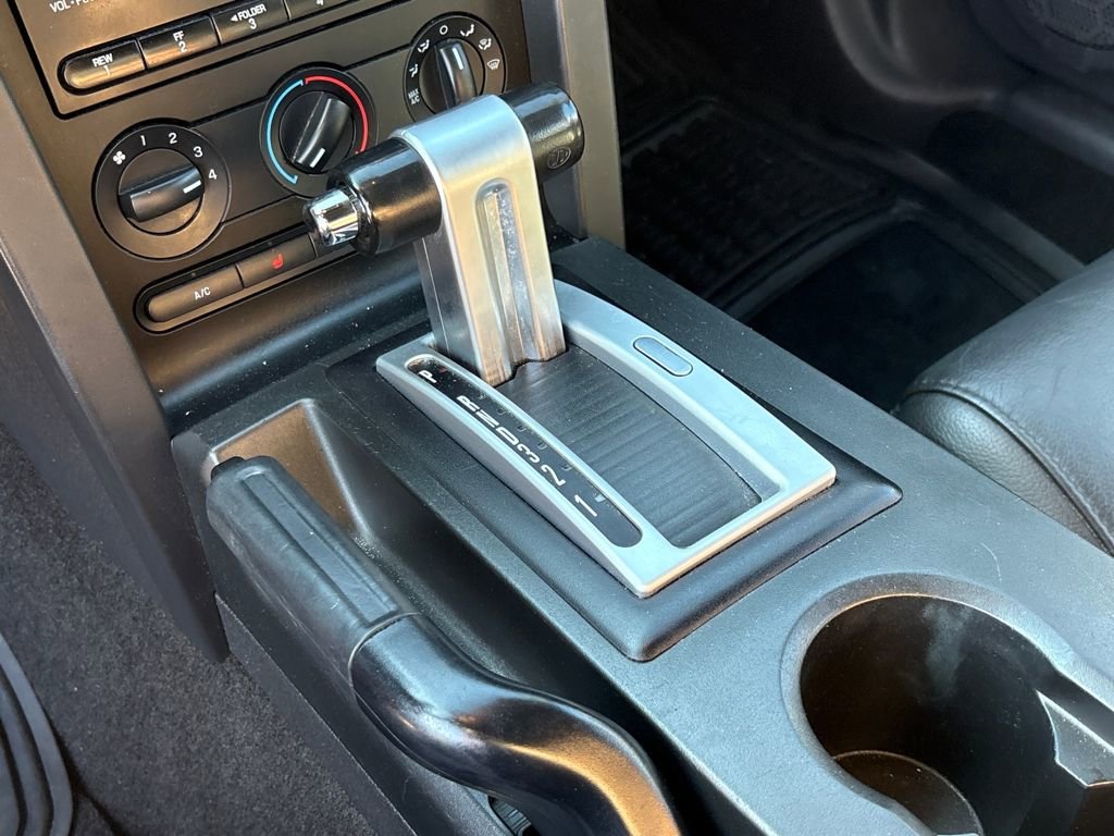 Used 2007 Ford Mustang Convertible image 24