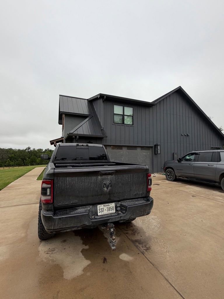 Used 2019 RAM 2500 Laramie w/ Night Edition AWD/4WD image 6