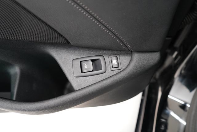 Used 2023 BMW 530e xDrive w/ Convenience Package image 29