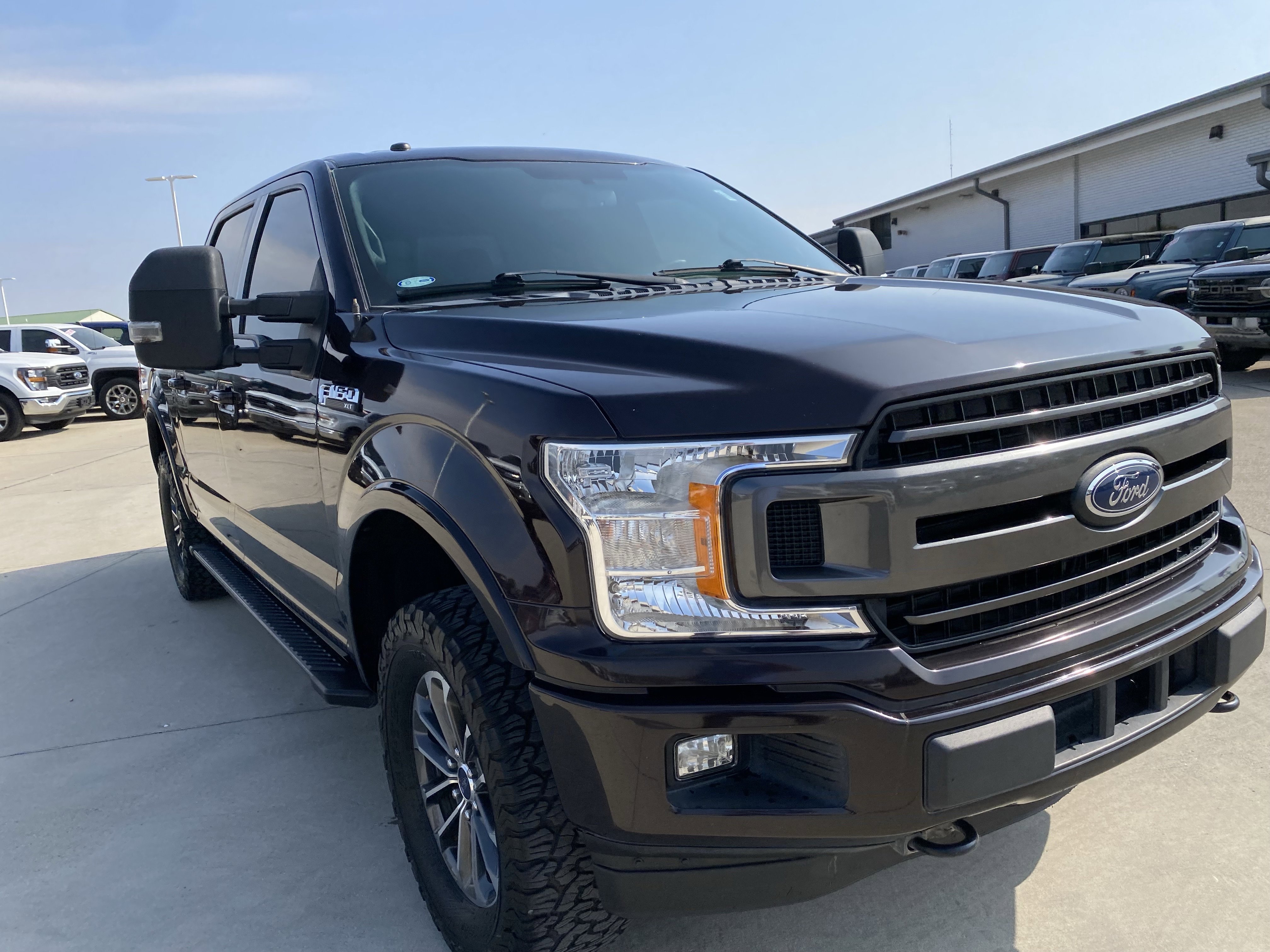 Used 2018 Ford F150 XLT w/ Equipment Group 302A Luxury image 3