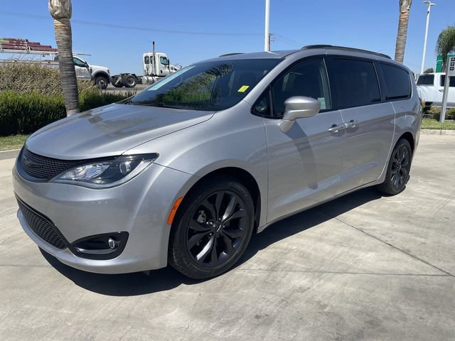 Used 2018 Chrysler Pacifica Touring-L Plus