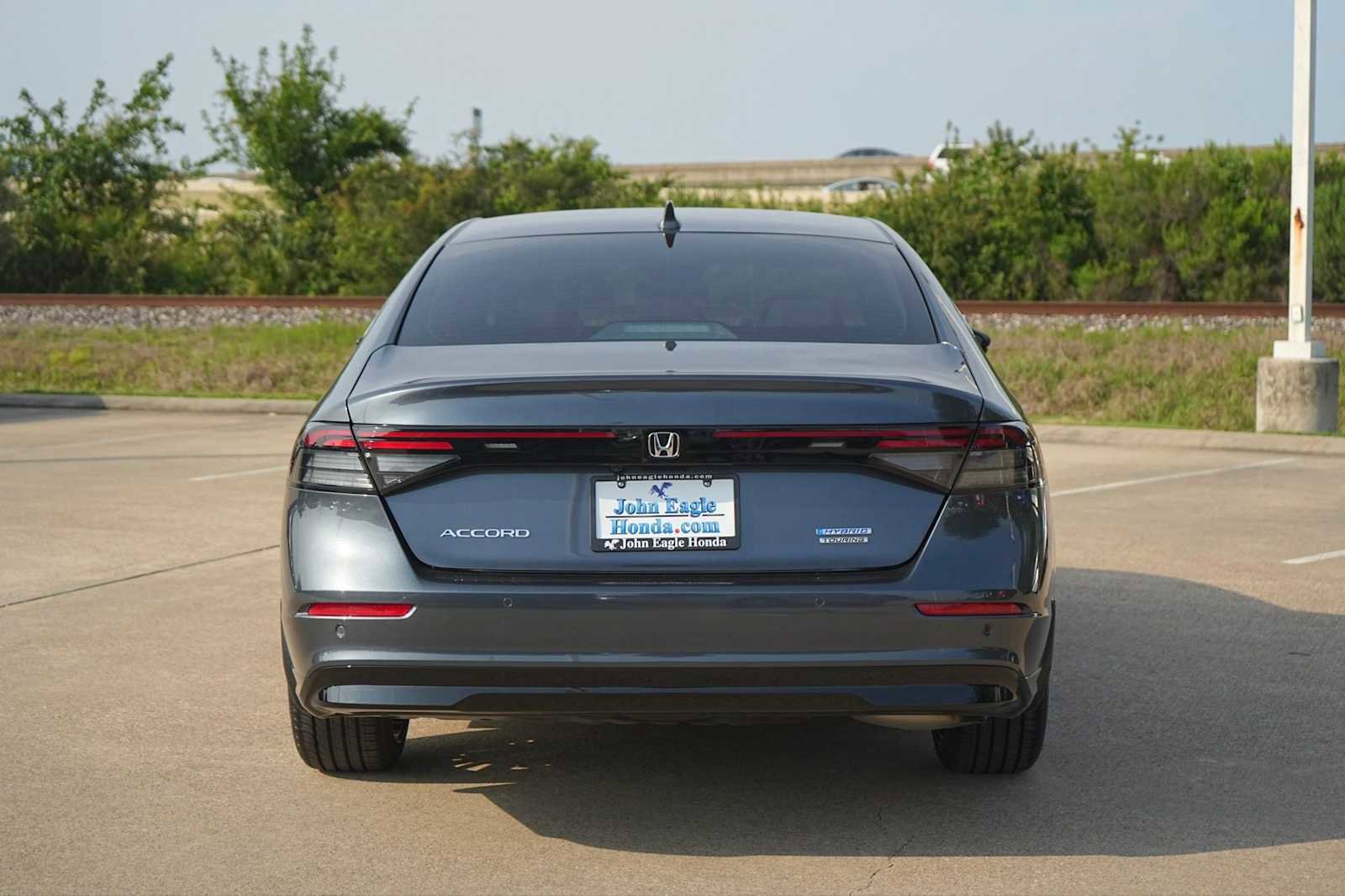 Used 2025 Honda Accord Touring image 5