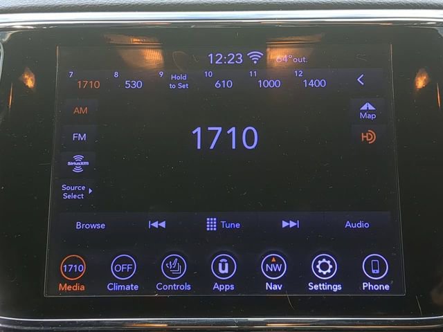 Used 2020 Jeep Grand Cherokee Limited image 21