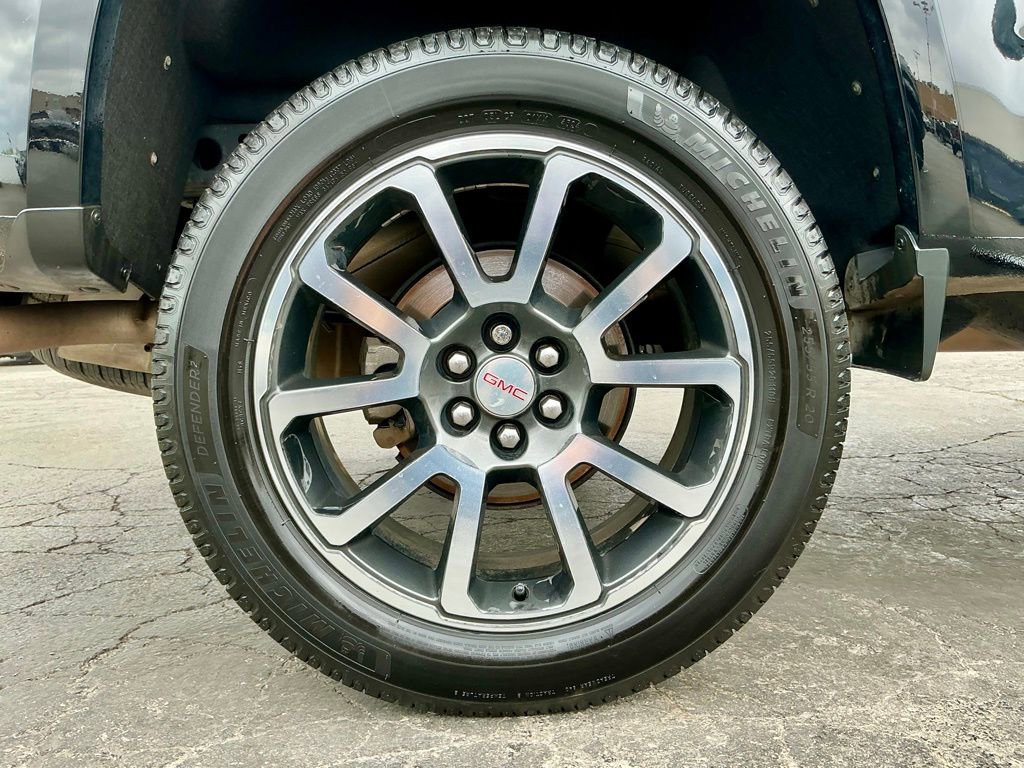 Used 2017 GMC Canyon Denali image 21