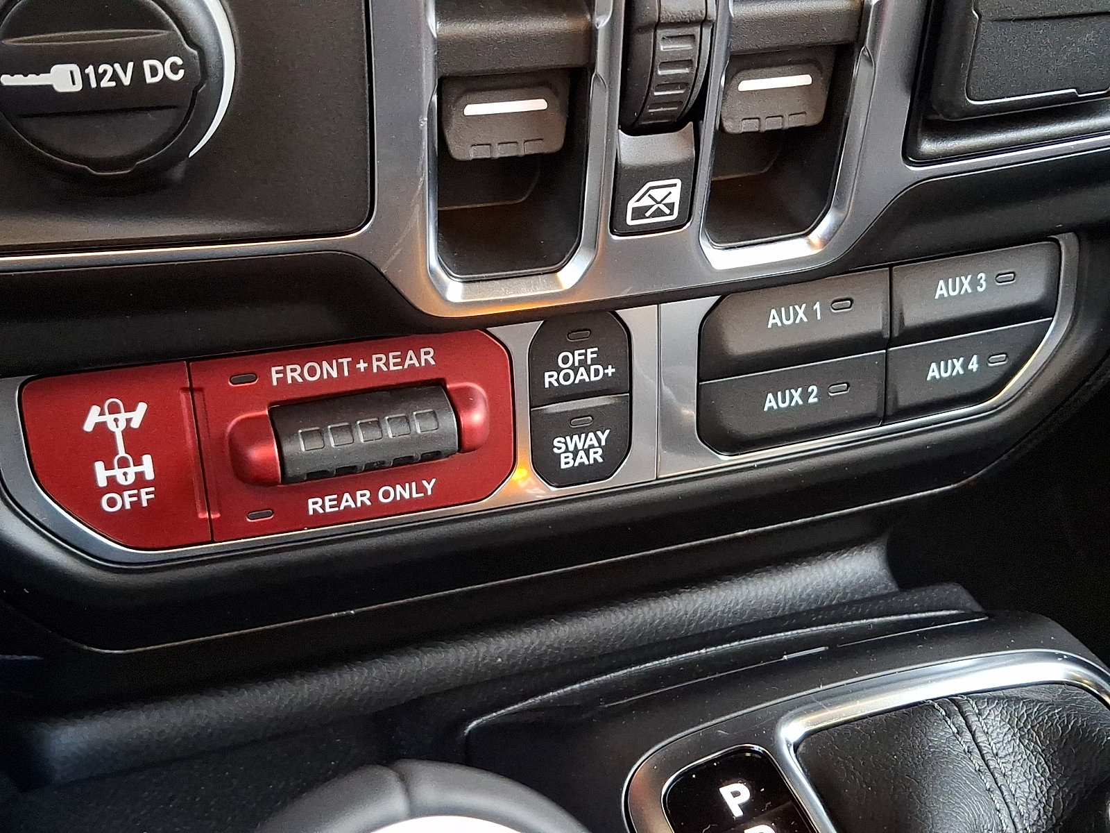 New 2026 Jeep Wrangler Unlimited Rubicon w/ Safety Group AWD/4WD image 17
