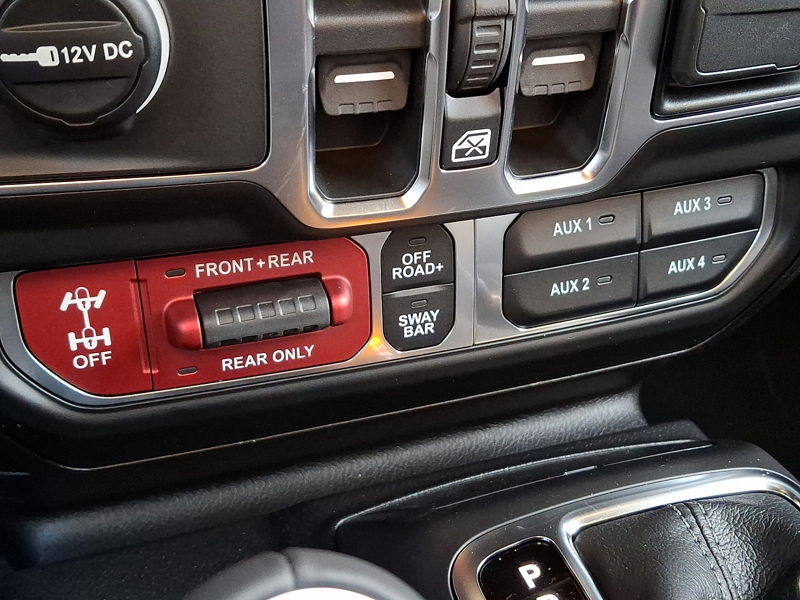 New 2026 Jeep Wrangler Unlimited Rubicon w/ Safety Group image 17