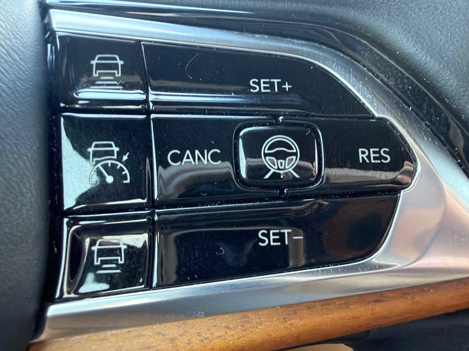 Used 2021 Jeep Grand Cherokee L Summit AWD/4WD image 26